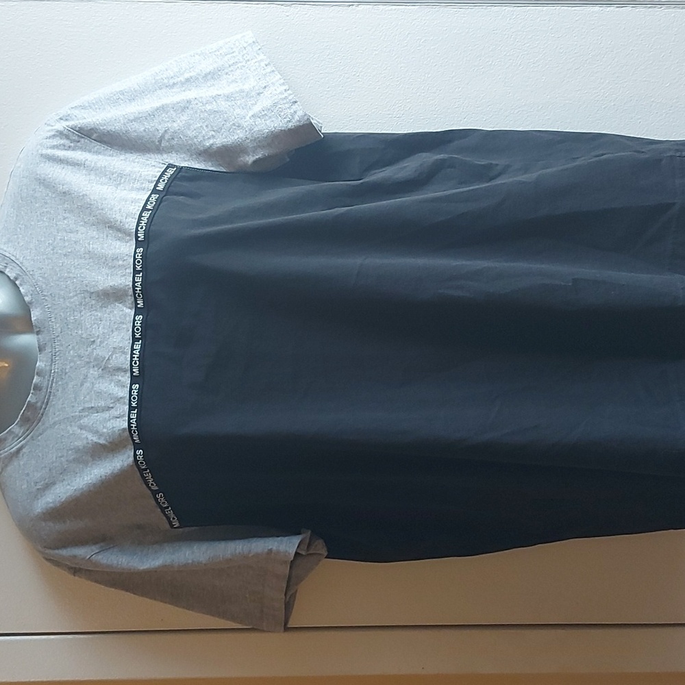 Michael Kors Men's T-Shirt Size Large